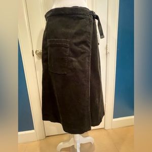 JW Anderson x Uniqlo bottle green corduroy skirt